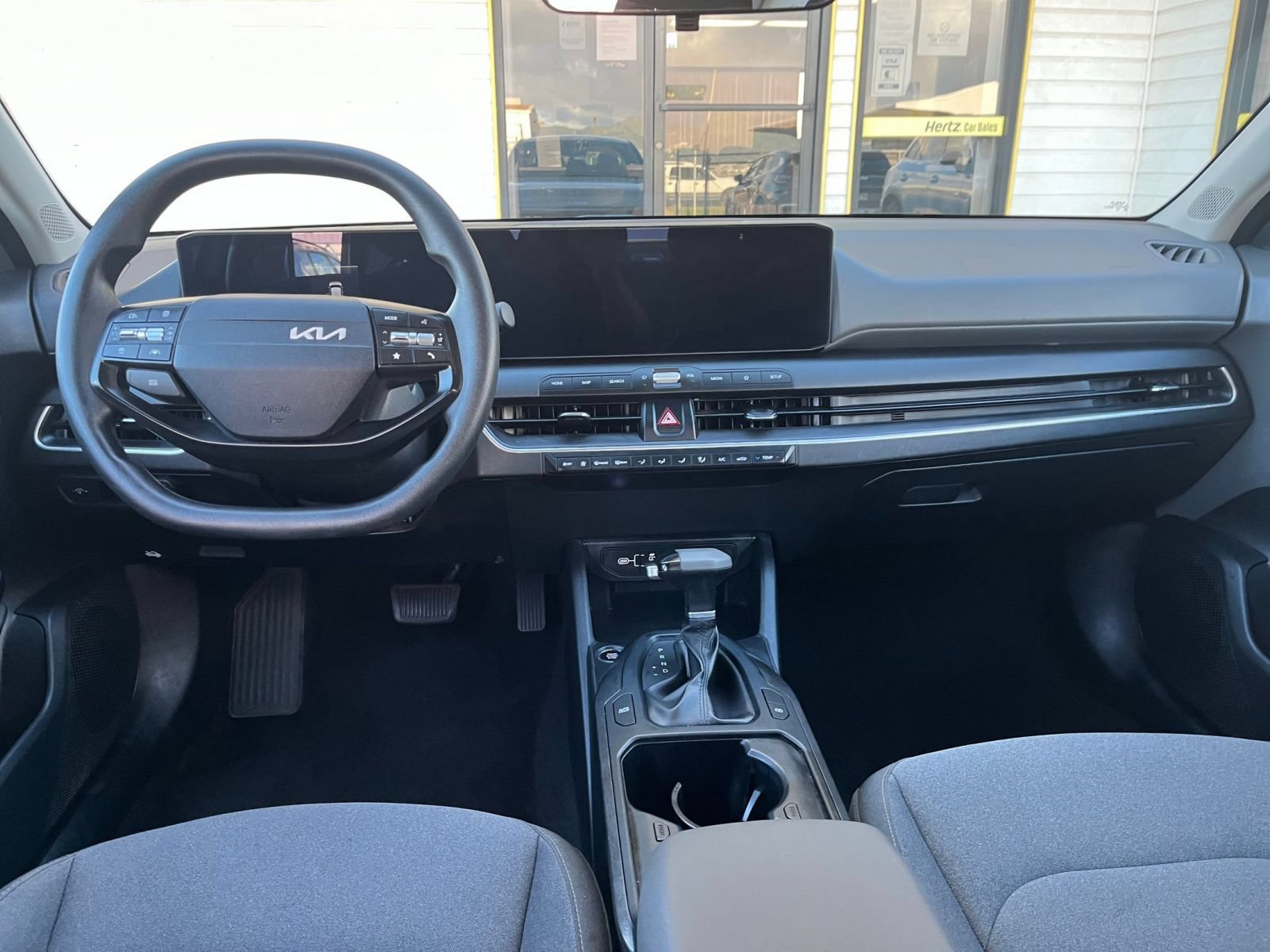 Used 2025 Kia K4 FWD image 30
