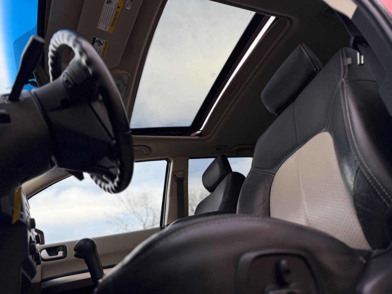 Used 2008 Mitsubishi Endeavor SE image 10