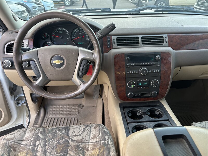 Used 2014 Chevrolet Silverado 3500 LTZ w/ Suspension Package, Off-Road AWD/4WD image 8
