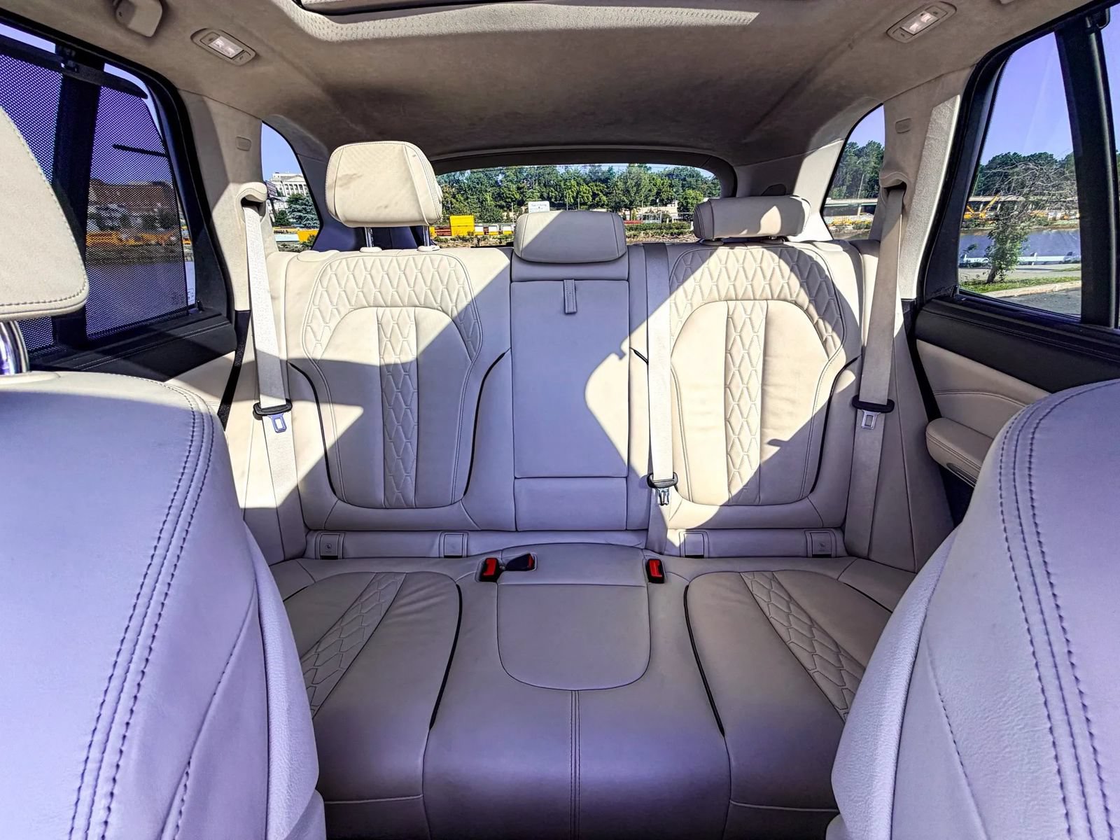 Used 2020 BMW X5 M50i w/ Executive Package AWD/4WD image 31