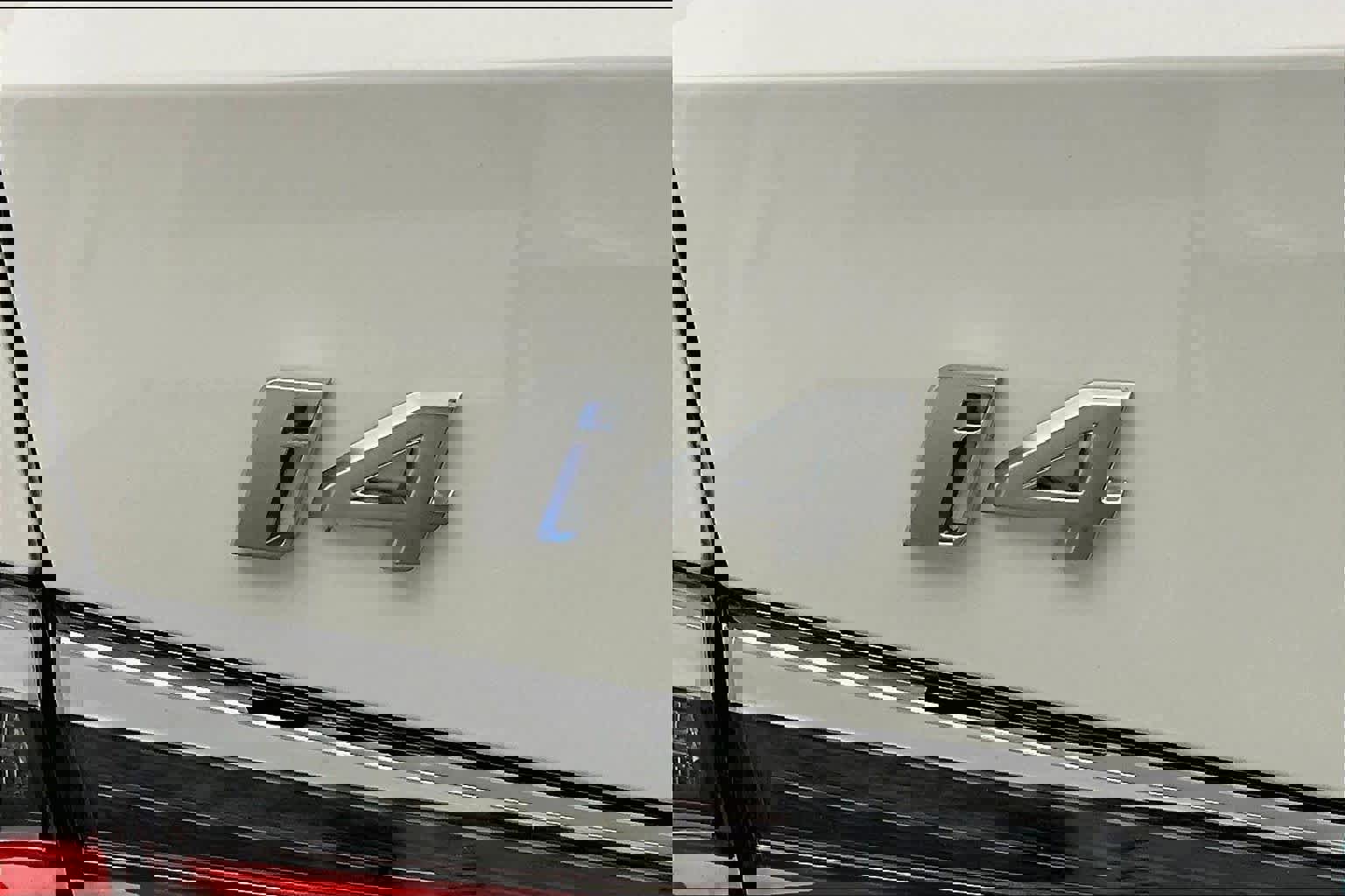 Used 2023 BMW i4 eDrive35 w/ Premium Package image 32