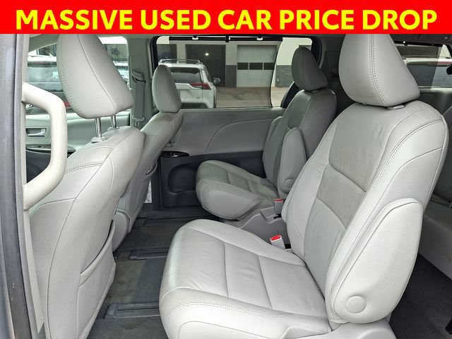 Certified 2017 Toyota Sienna XLE Premium AWD/4WD image 10