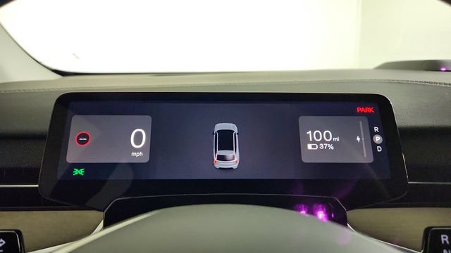 New 2026 Volvo EX90 Plus RWD image 16