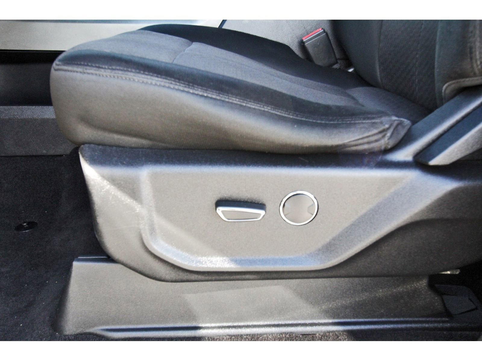 Used 2019 Ford Expedition Max XLT image 28