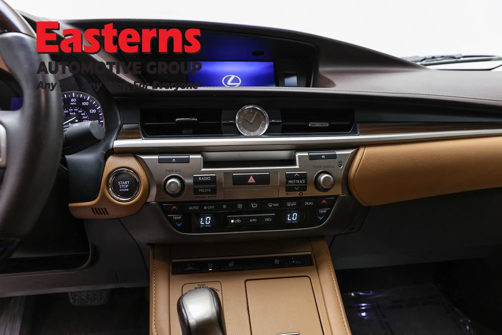 Used 2017 Lexus ES 350 w/ Navigation System Package FWD image 11