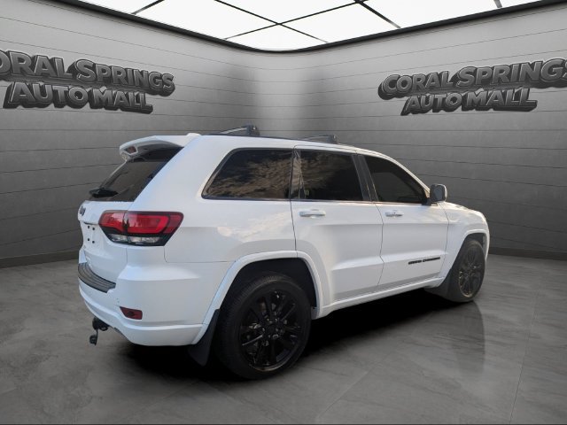 Used 2021 Jeep Grand Cherokee Laredo X RWD image 7