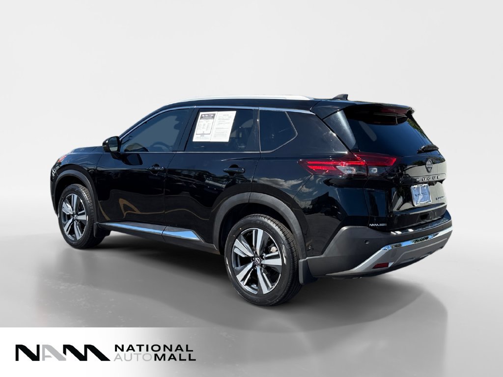 Used 2023 Nissan Rogue Platinum w/ Platinum Premium Package FWD image 3