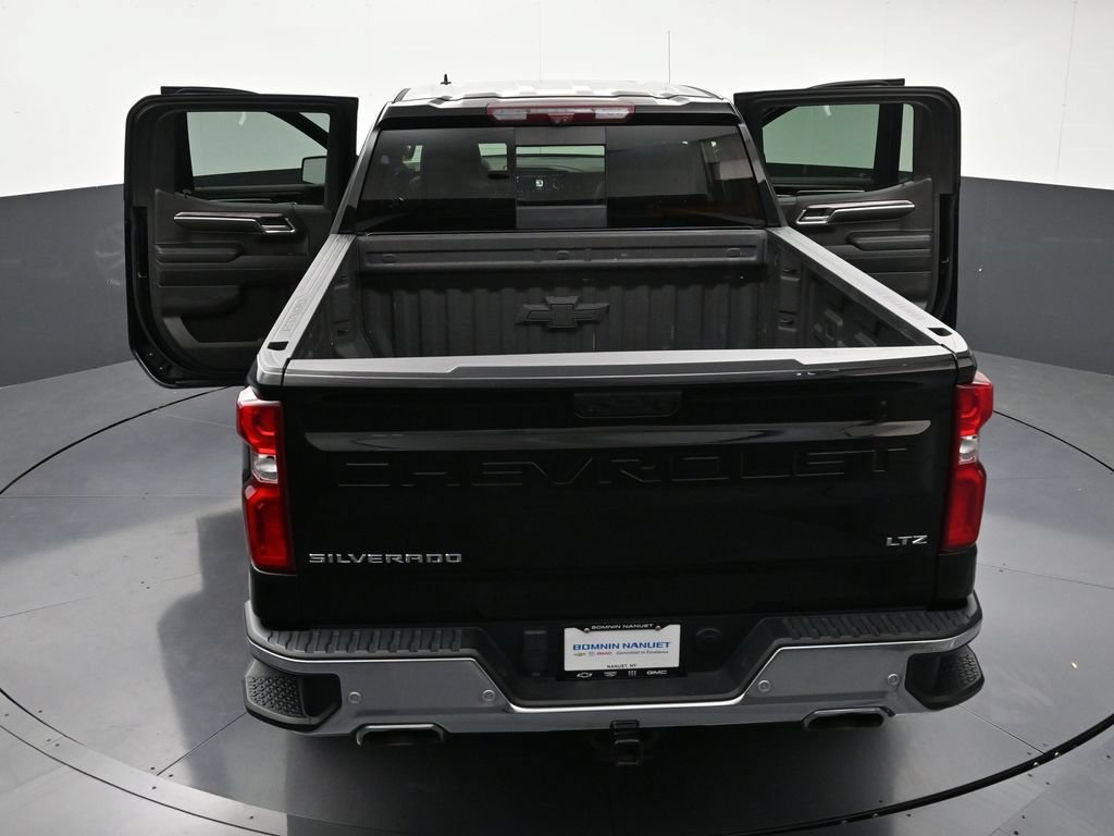 Certified 2023 Chevrolet Silverado 1500 LTZ w/ LTZ Premium Package AWD/4WD image 35