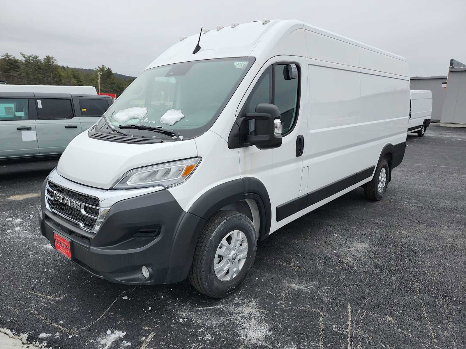 New 2024 RAM ProMaster 3500 w/ Quick Order Package 22G SLT