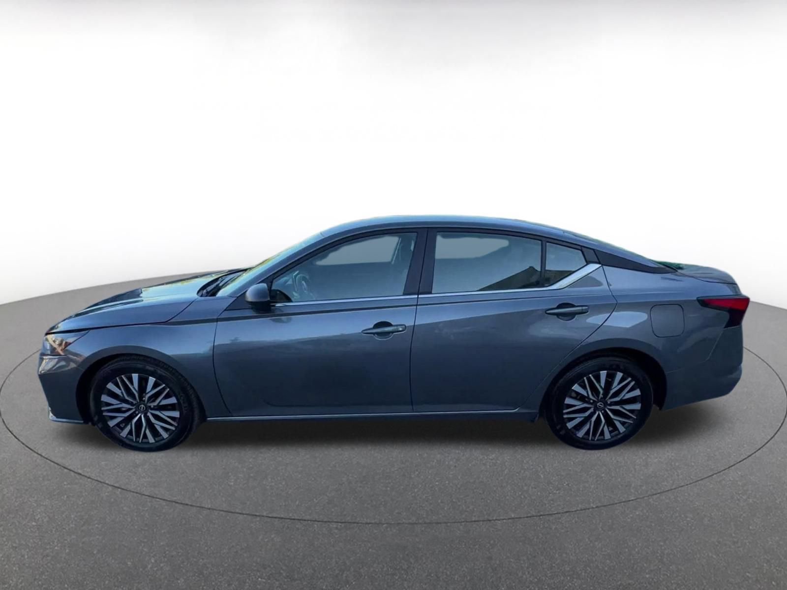 Used 2026 Nissan Altima 2.5 SV FWD image 8