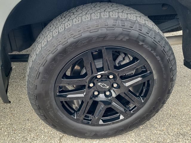 Used 2024 Chevrolet Silverado 1500 RST AWD/4WD image 9