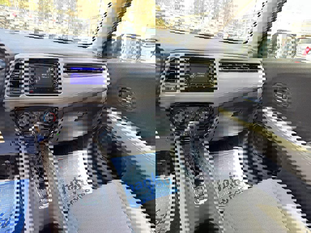 Certified 2021 Honda HR-V LX image 24