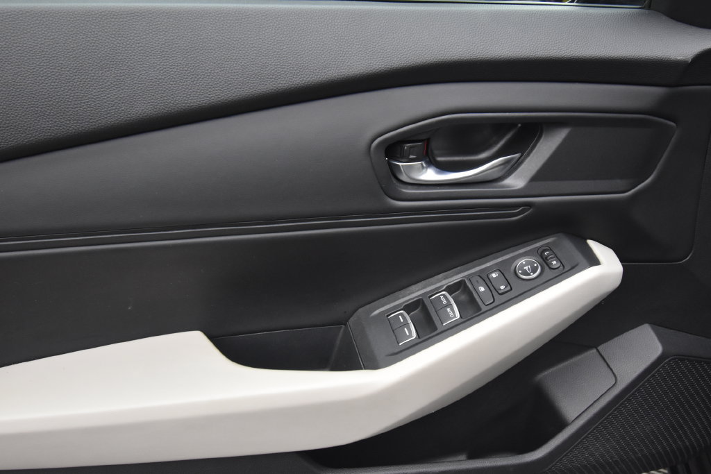 Used 2023 Honda Accord EX image 22