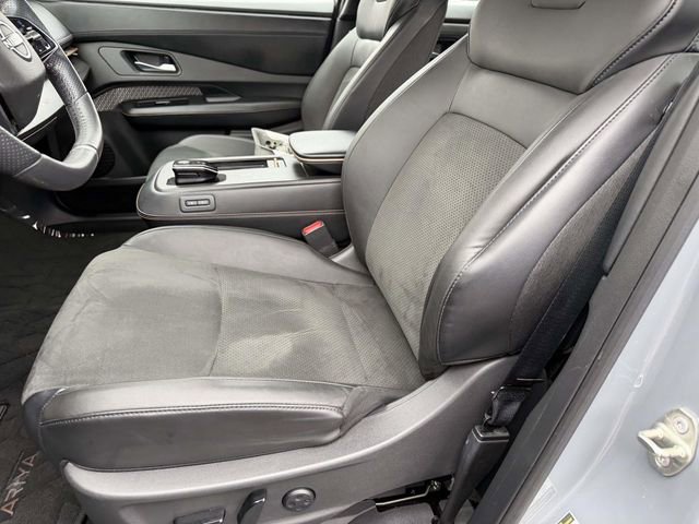 Used 2023 Nissan Ariya FWD image 13