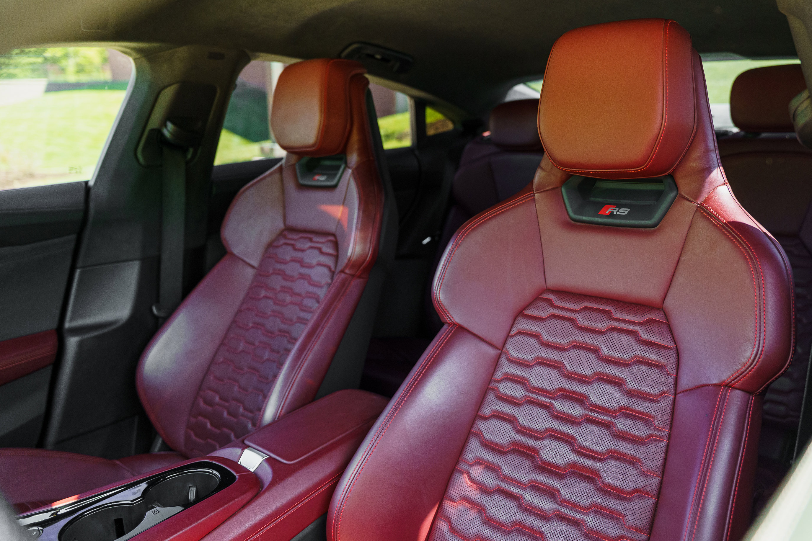 Certified 2023 Audi RS e-tron GT w/ Carbon Performance Package AWD/4WD image 22