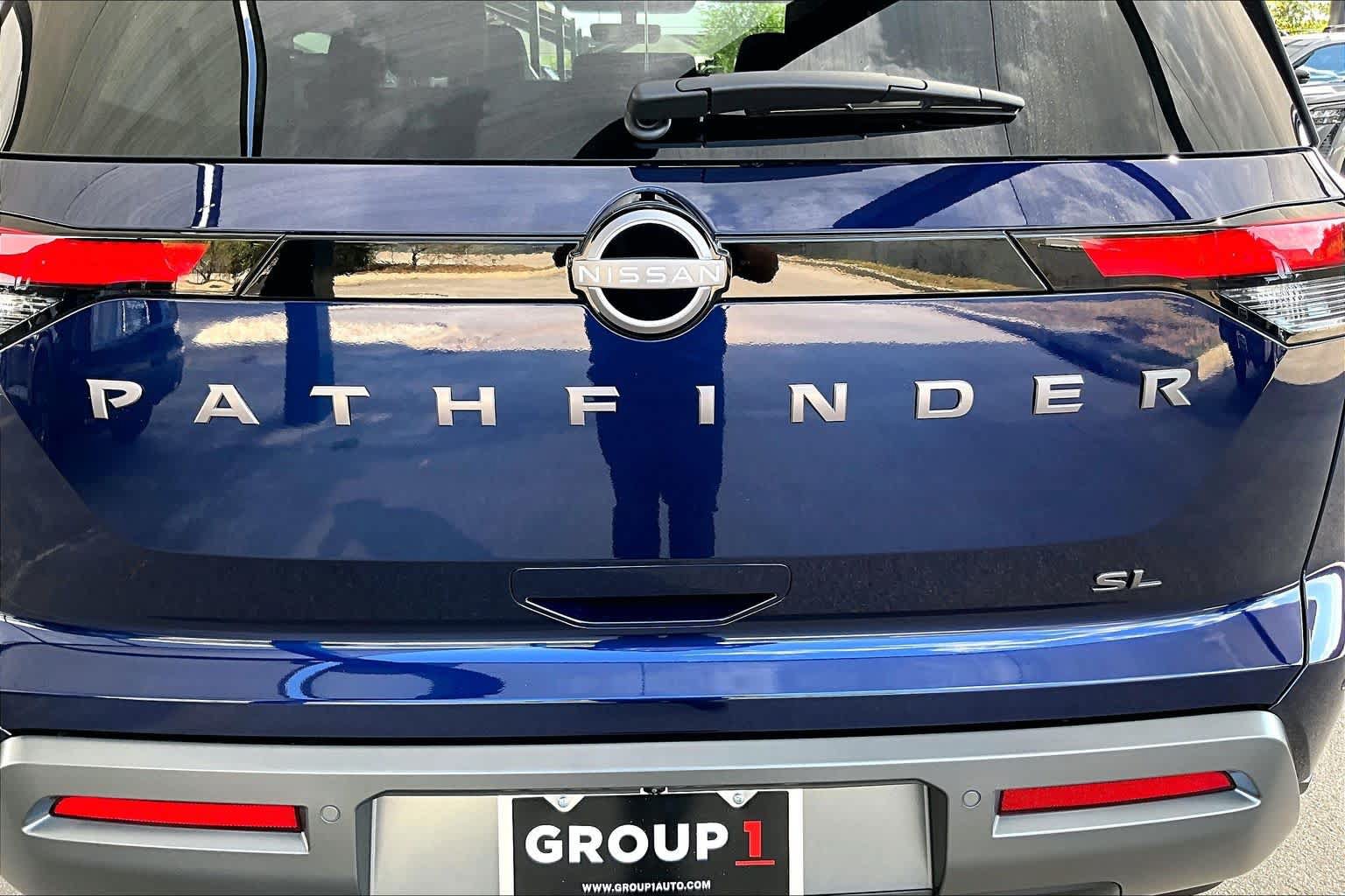 New 2026 Nissan Pathfinder SL FWD image 8