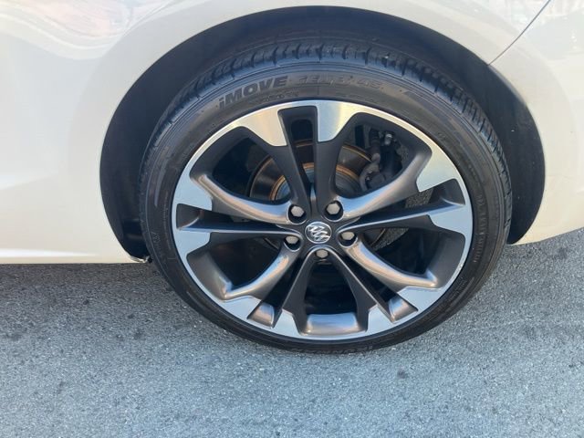 Used 2019 Buick Cascada Premium FWD image 10