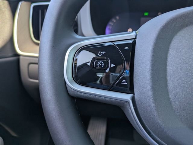 New 2026 Volvo XC60 B5 Core w/ Protection Package Premier AWD/4WD image 32
