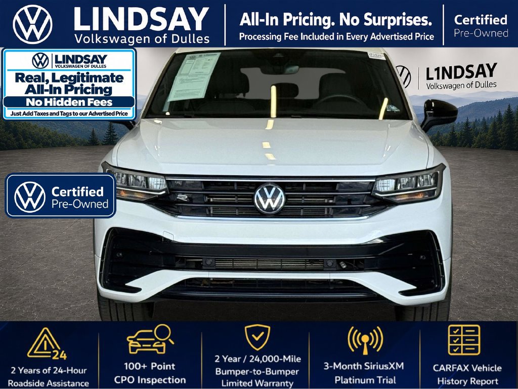 Used 2024 Volkswagen Tiguan SE R-Line AWD/4WD image 3