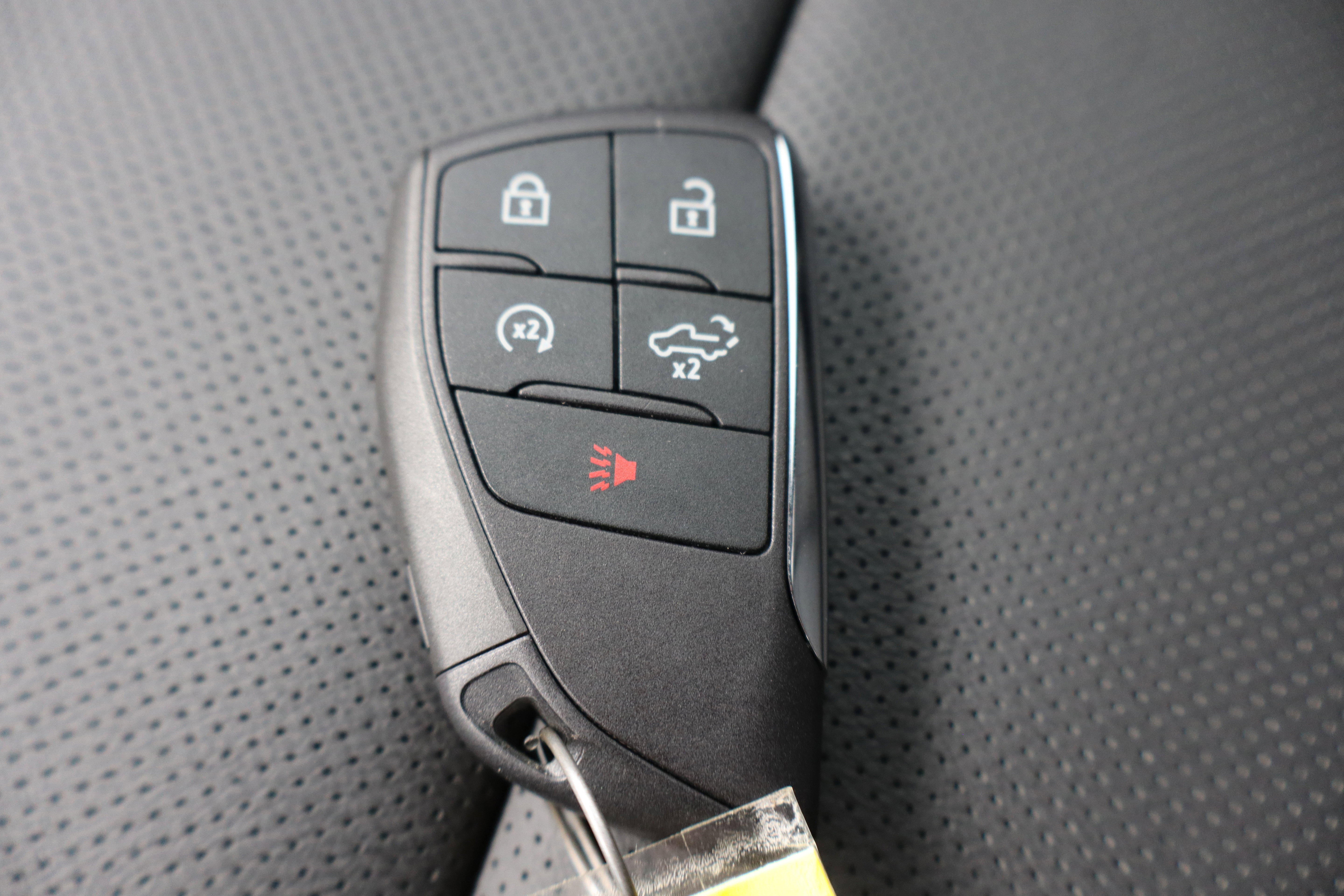 Used 2024 GMC Sierra 1500 SLT w/ SLT Convenience Package image 27