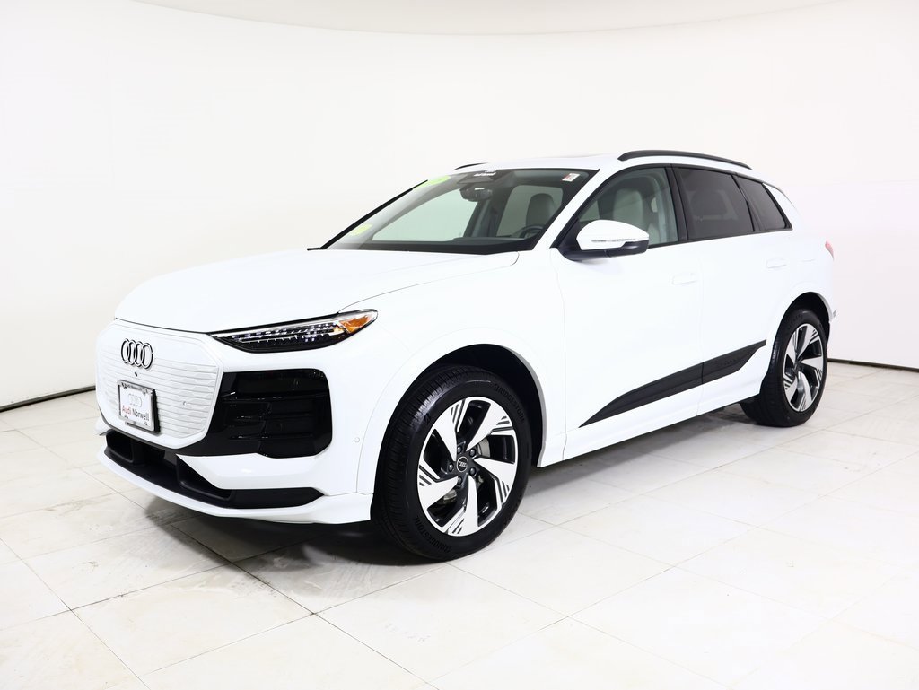 Used 2025 Audi Q6 e-tron Premium Plus image 12