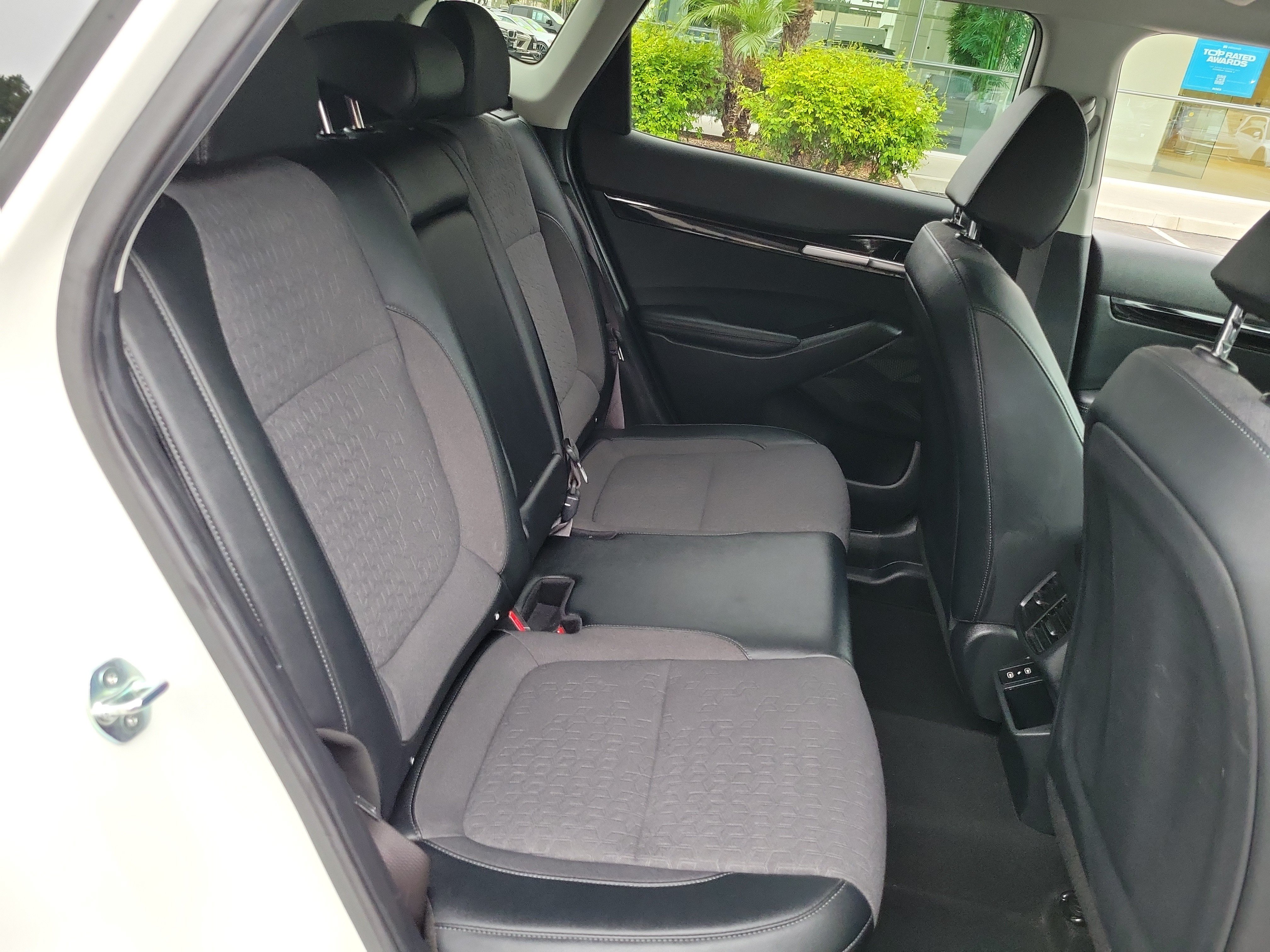 Used 2025 Kia Seltos S FWD image 23