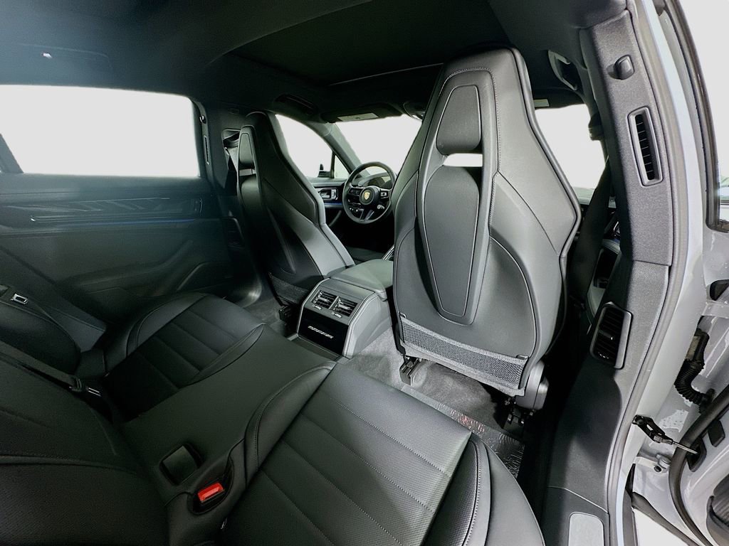 New 2025 Porsche Panamera image 30