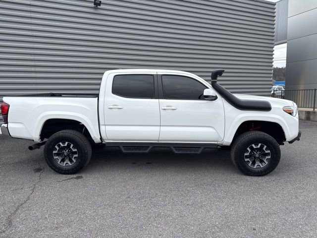 Used 2021 Toyota Tacoma SR5 image 2
