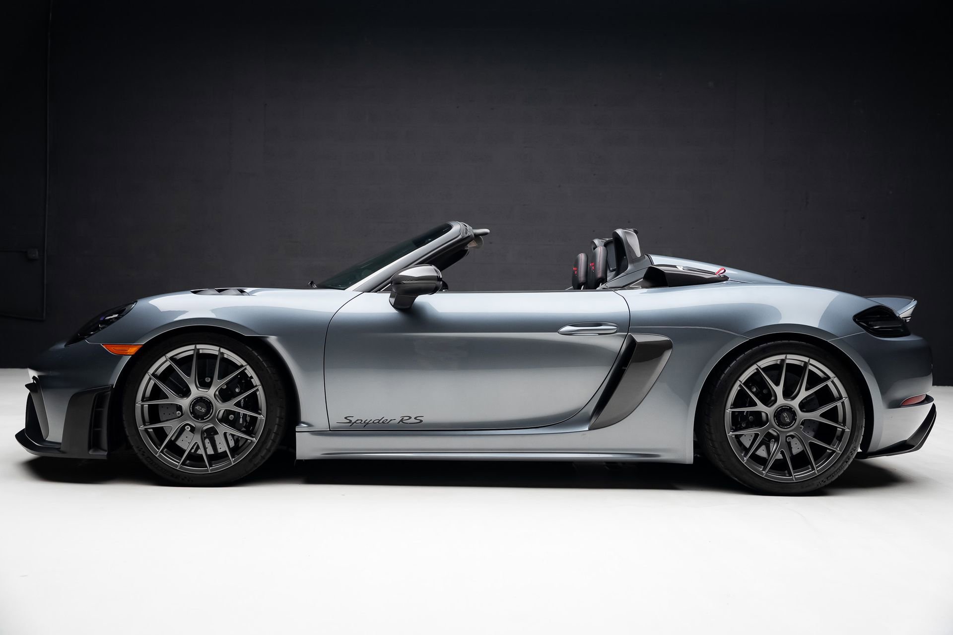 Used 2024 Porsche 718 Boxster Spyder RS RWD image 23