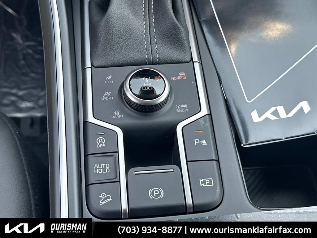 New 2025 Kia Sorento S image 15