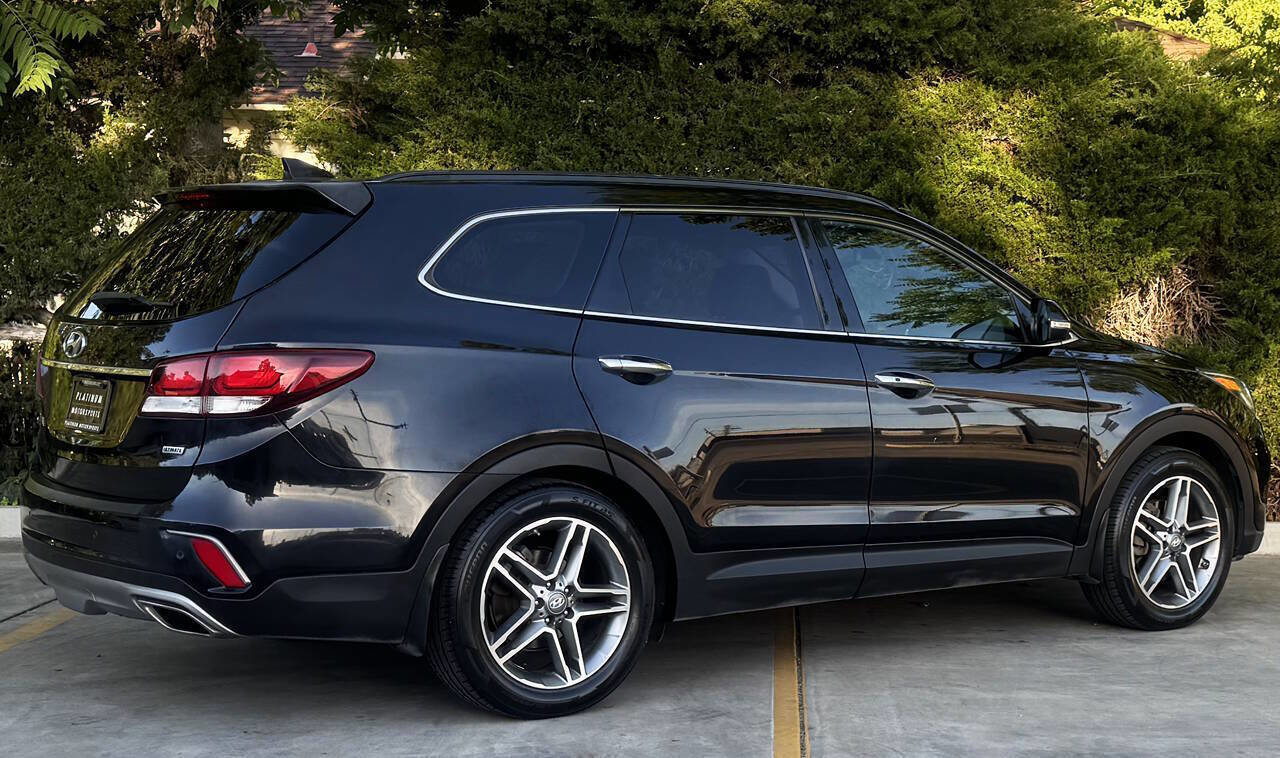 Used 2017 Hyundai Santa Fe FWD image 4