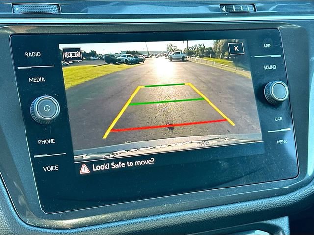 Used 2024 Volkswagen Tiguan SE image 13