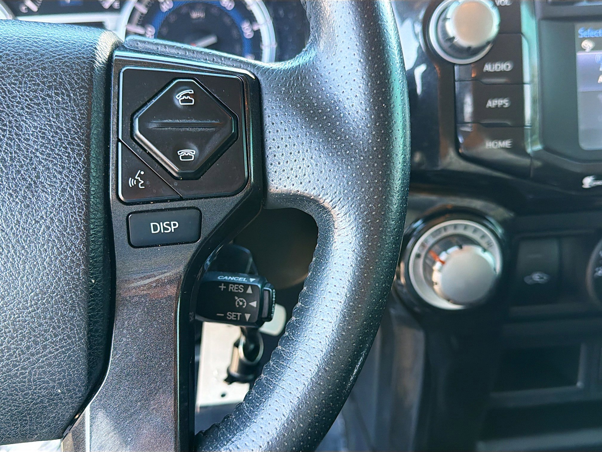 Used 2018 Toyota 4Runner TRD Off-Road Premium w/ Convenience Package AWD/4WD image 35