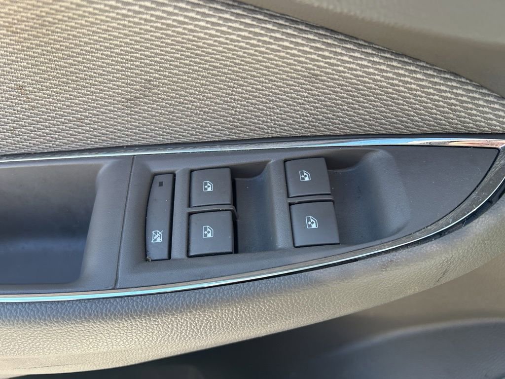 Used 2018 Chevrolet Cruze LT image 17