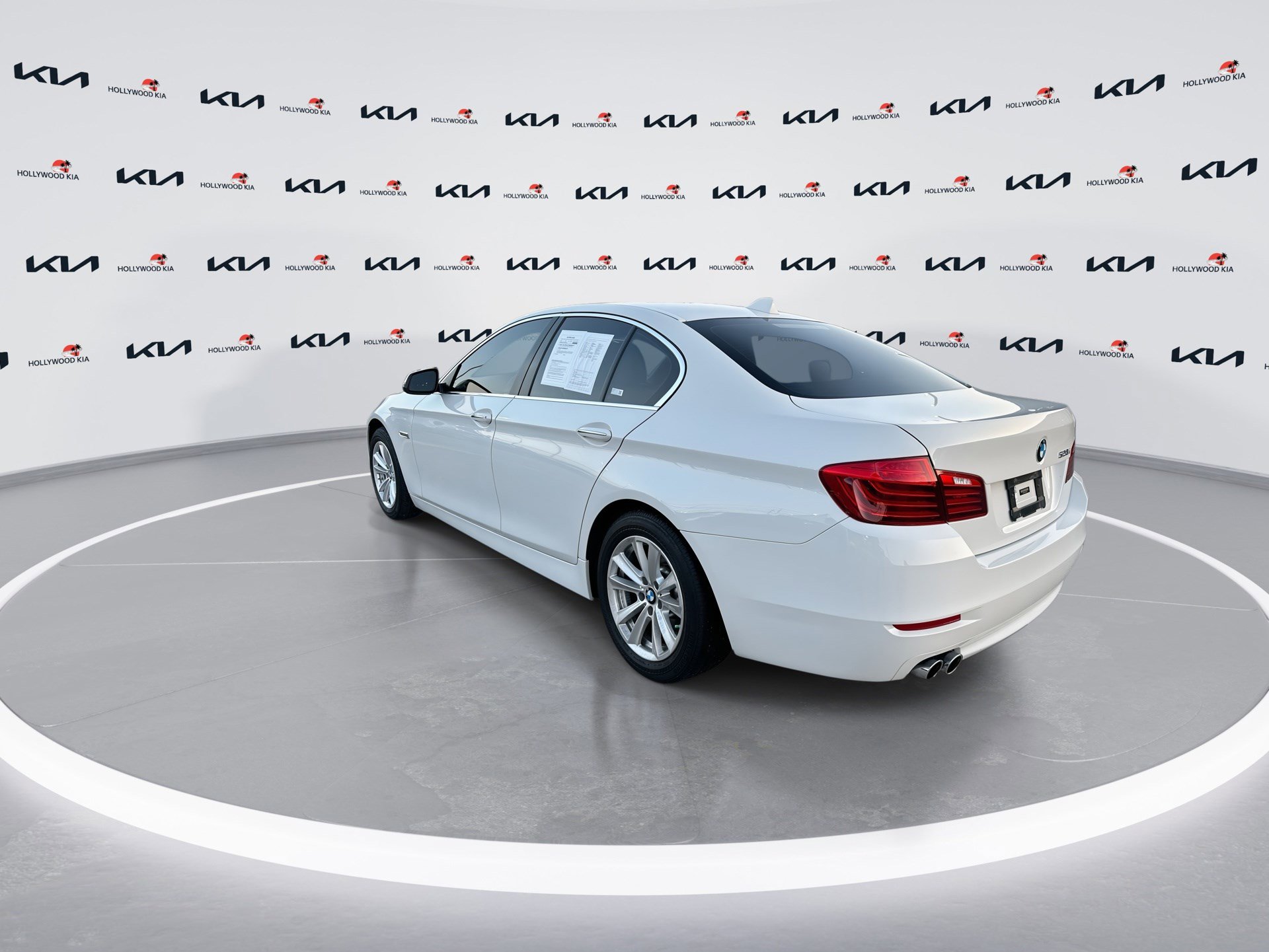 Used 2016 BMW 528i Sedan RWD image 6