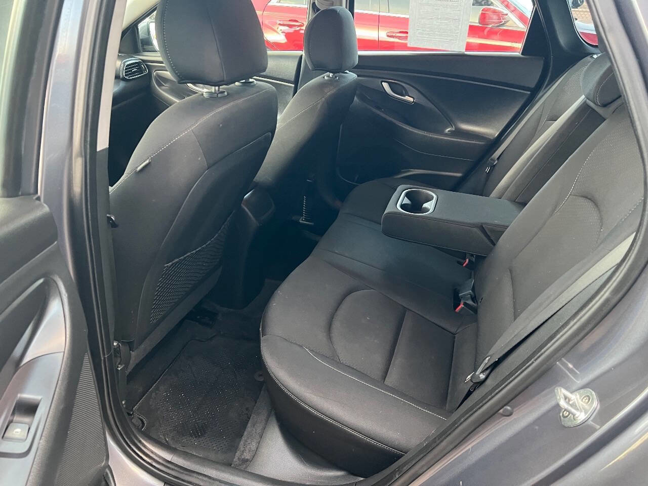 Used 2018 Hyundai Elantra GT FWD image 16