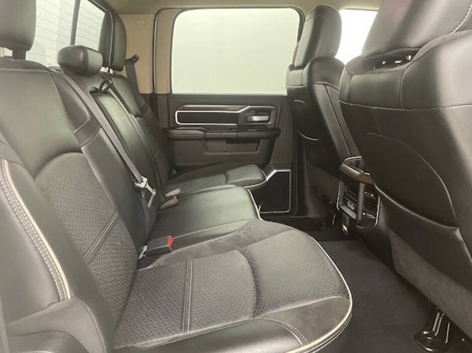 Used 2022 RAM 2500 Laramie AWD/4WD image 17