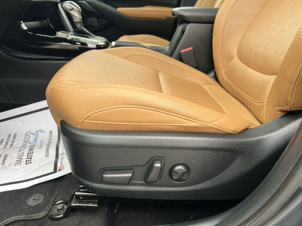 Used 2025 Kia Seltos EX w/ EX Sunroof Package FWD image 12