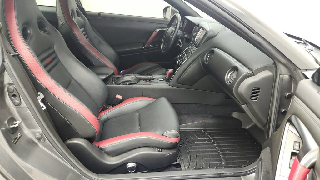 Used 2012 Nissan GT-R Black Edition AWD/4WD image 37