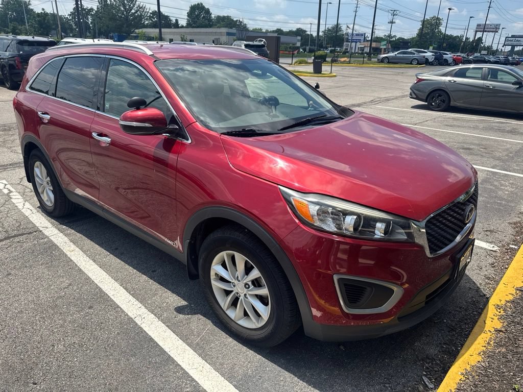 Used 2017 Kia Sorento AWD image 4