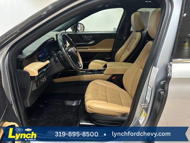 Used 2023 Lincoln Corsair Reserve w/ Equipment Group 201A AWD/4WD image 7