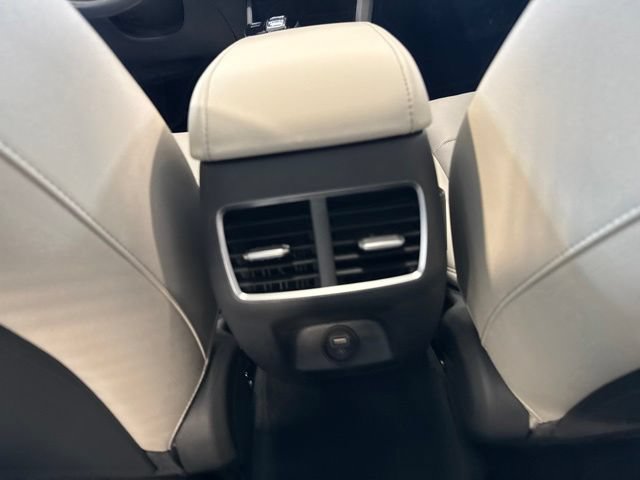 Used 2023 Hyundai Sonata Limited FWD image 14