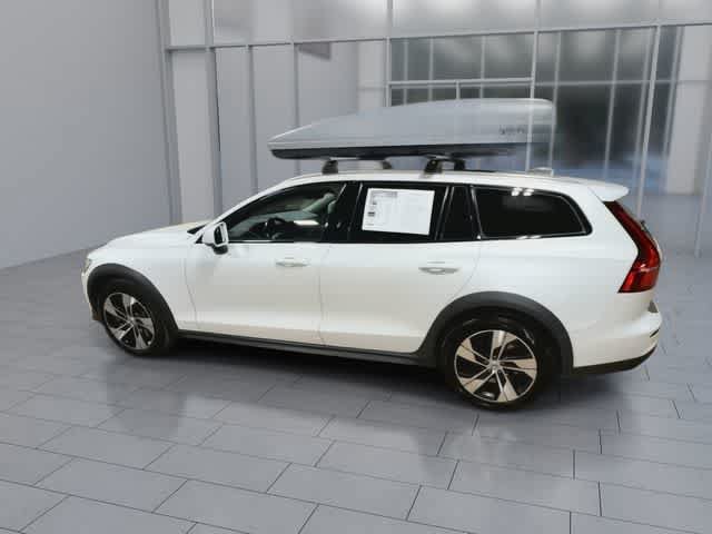 Used 2020 Volvo V60 T5 Cross Country w/ Protection Package Premier AWD/4WD image 6