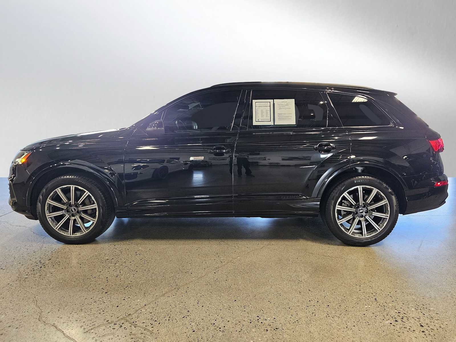 Used 2023 Audi Q7 2.0T Premium Plus w/ Premium Plus Package image 4
