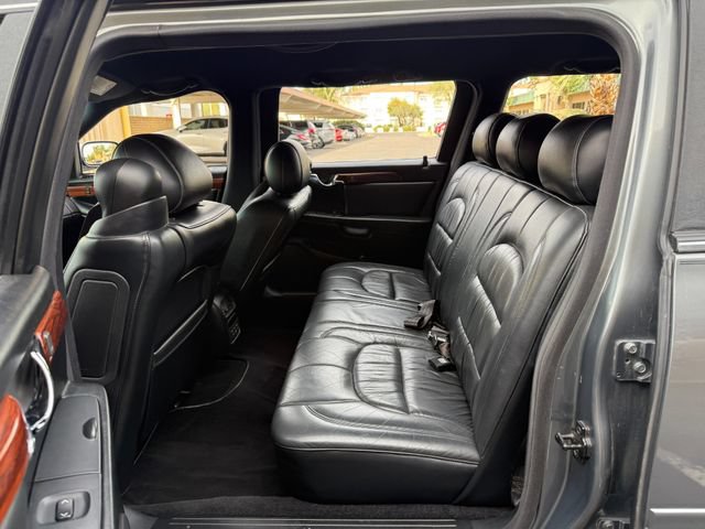 Used 2004 Cadillac De Ville Limousine FWD image 31