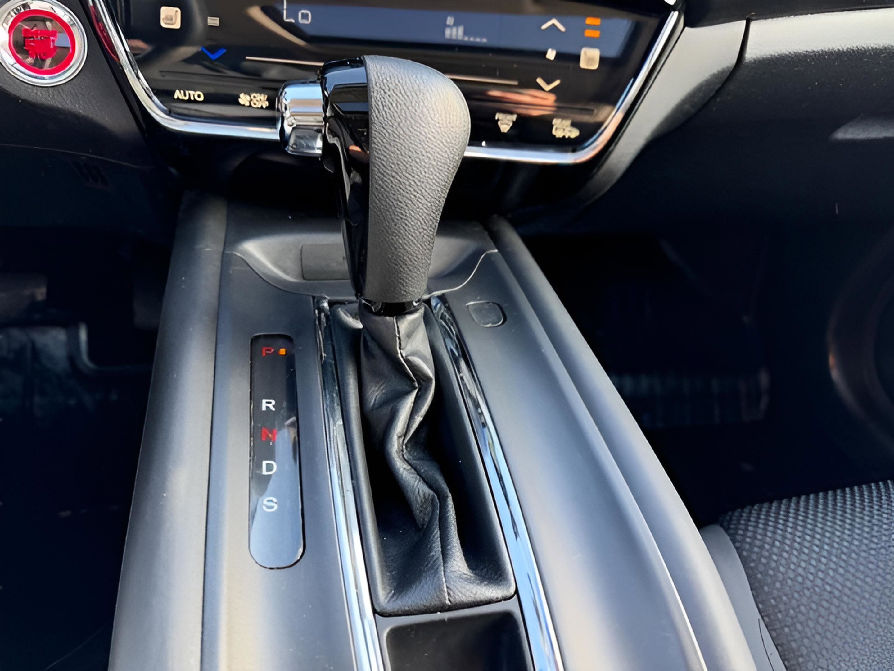Used 2019 Honda HR-V EX image 14