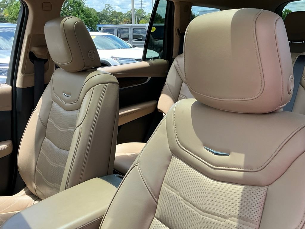 Used 2020 Cadillac XT6 Sport w/ Platinum Package AWD/4WD image 44