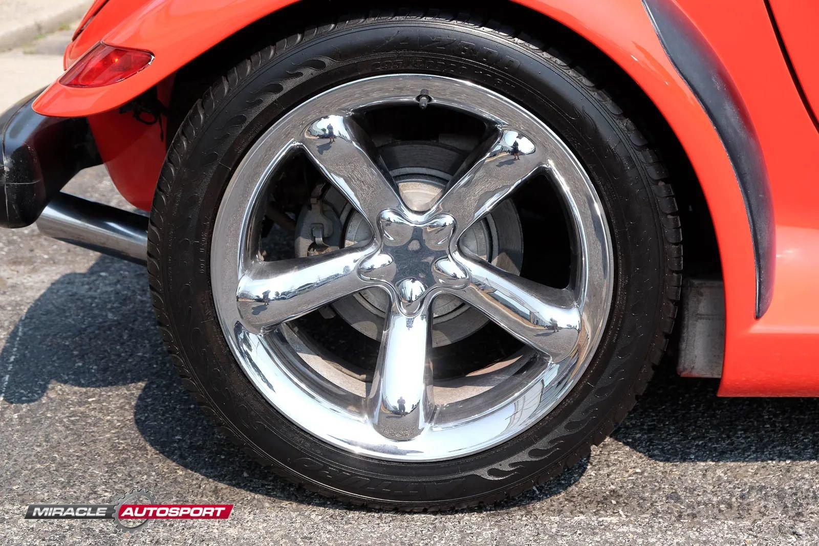 Used 1999 Plymouth Prowler RWD image 12