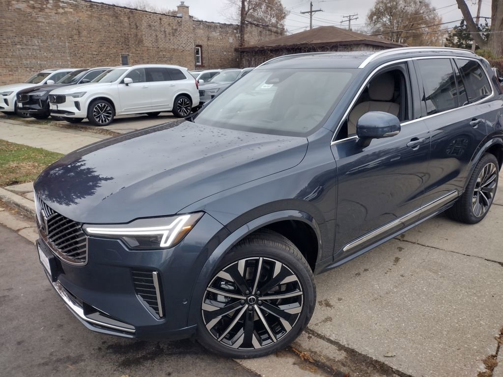 New 2026 Volvo XC90 B6 Plus w/ Protection Package Premier image 2