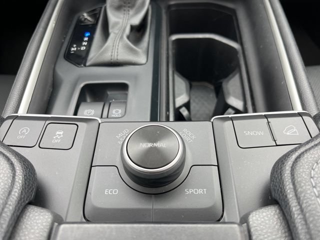 Used 2024 Toyota Grand Highlander AWD image 25